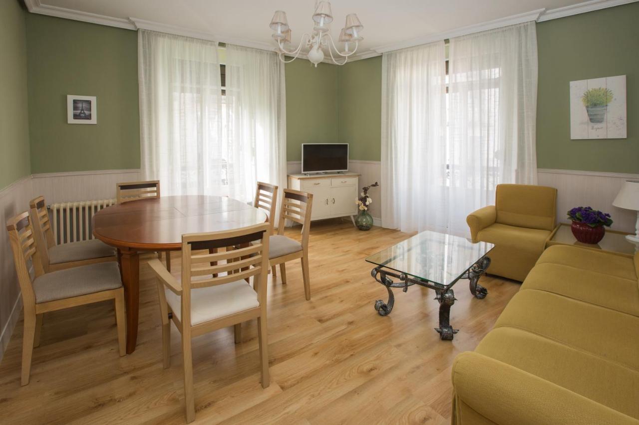 Apartamentos Turisticos Avila La Catedral Zewnętrze zdjęcie